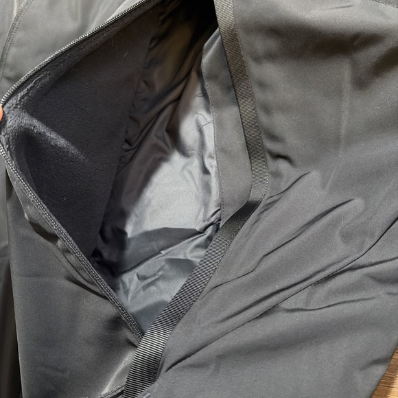 Nike Gilet Men MEDIUM Black Tech Duck Down Insulated Quilt Lined Bodywarmer Vest - Picture 4 of 14